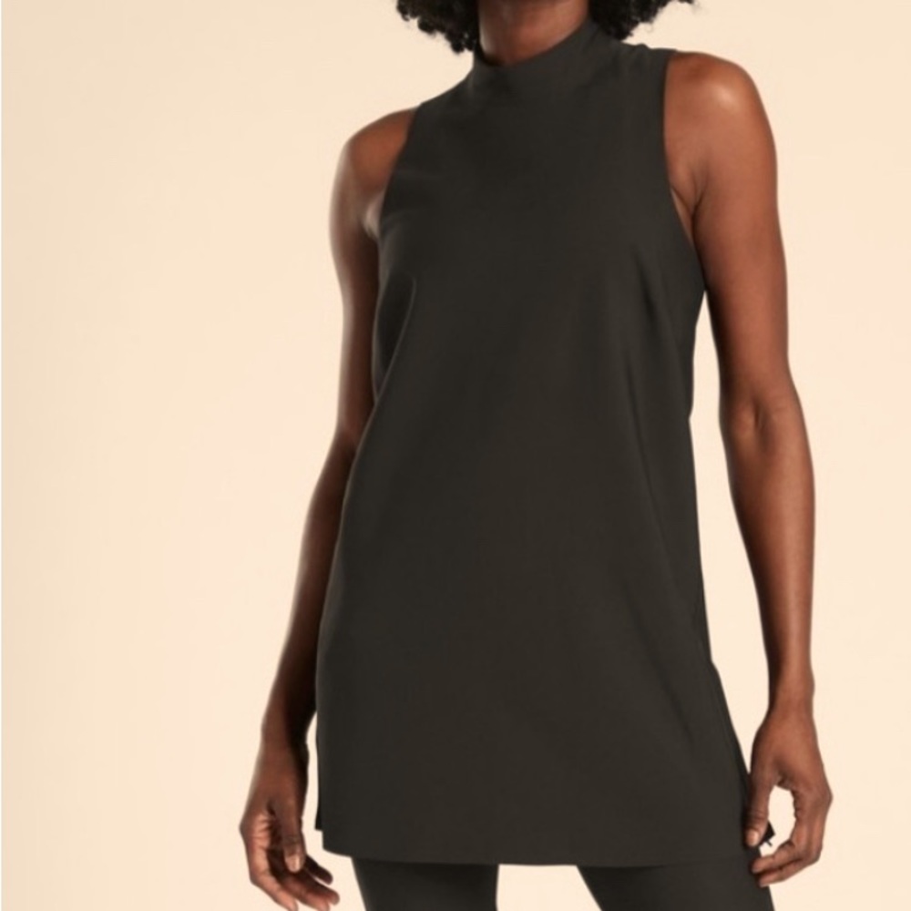 Athleta Interstellar Bike Tunic Black NWT
